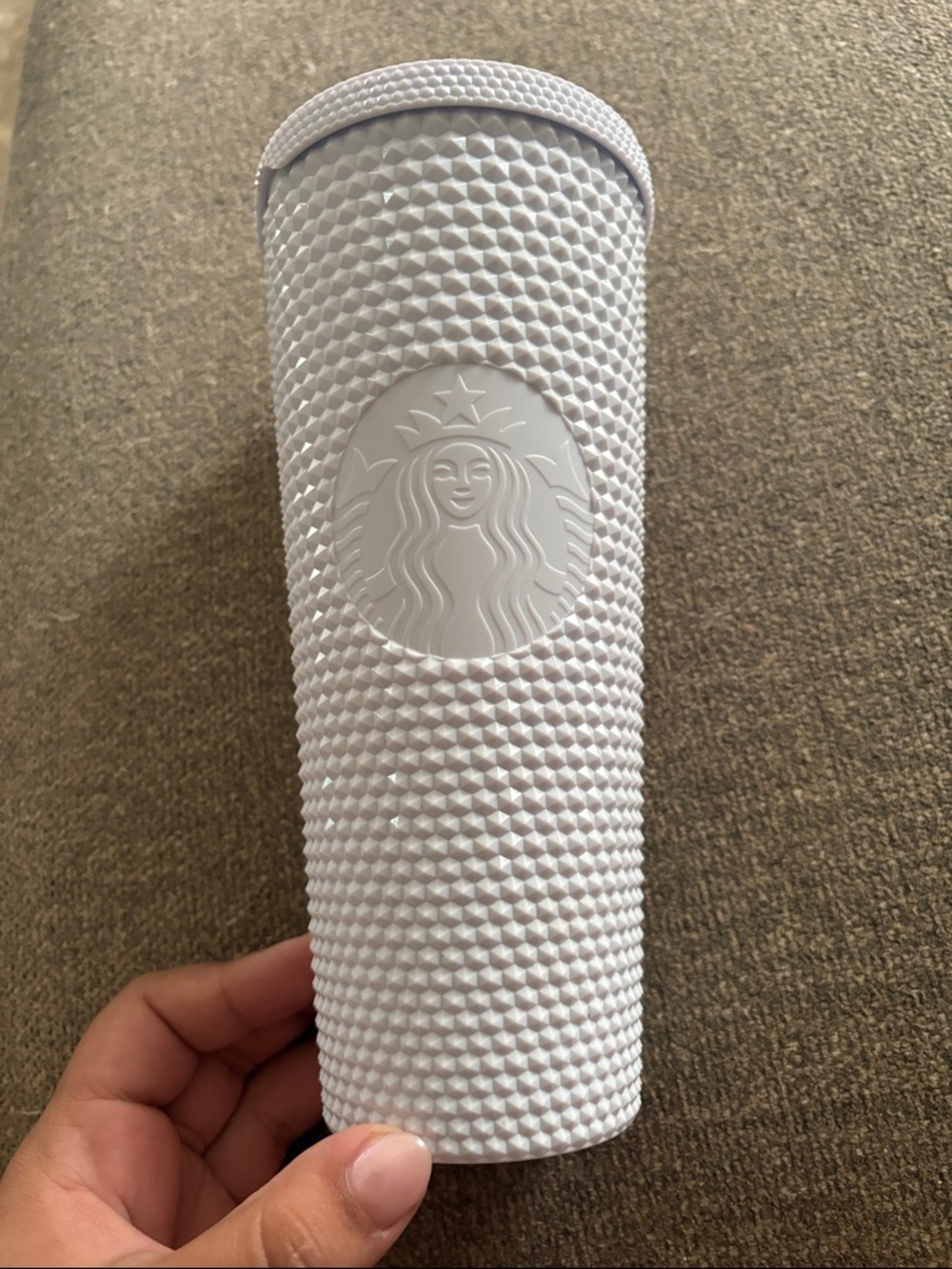 Starbucks Stud Tumbler in White chip on the lid, does not effect anything!